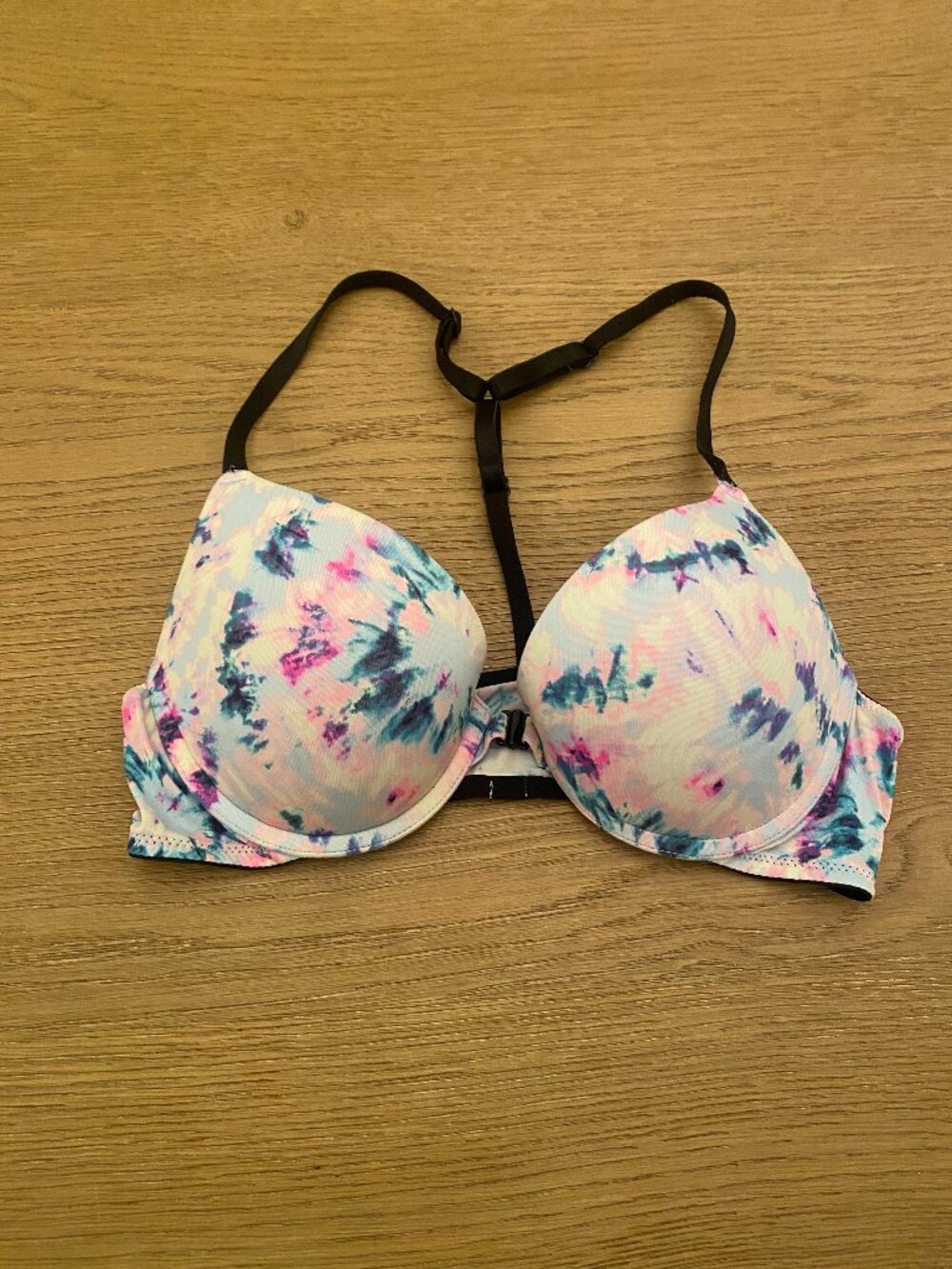 PINK Victoria's Secret Wear Everywhere Push Up Bra 34B Front Closure Padded